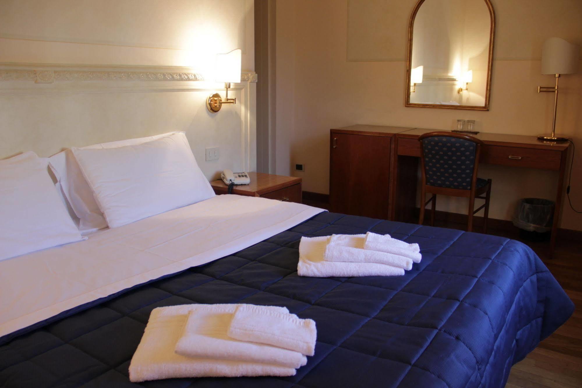 Hotel Posta تشيزينا المظهر الخارجي الصورة